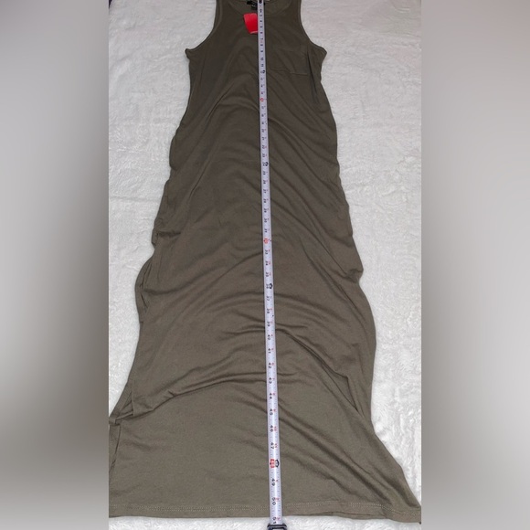 NWT Forever 21 Earth tone Neutrals Maxi Dress Pocket Flowy Full Length Olive​ - Picture 3 of 7